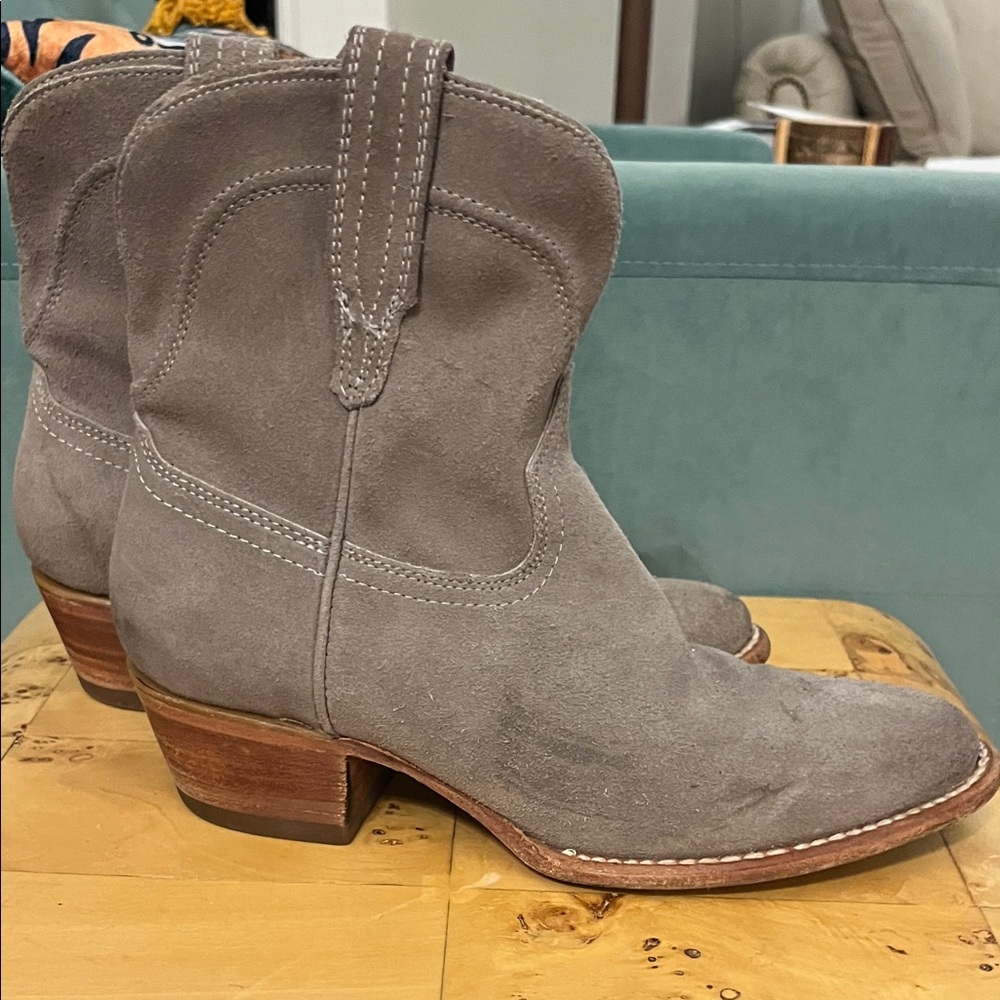 FreeBird Zamora Gray/Tan Suede Ankle Boots